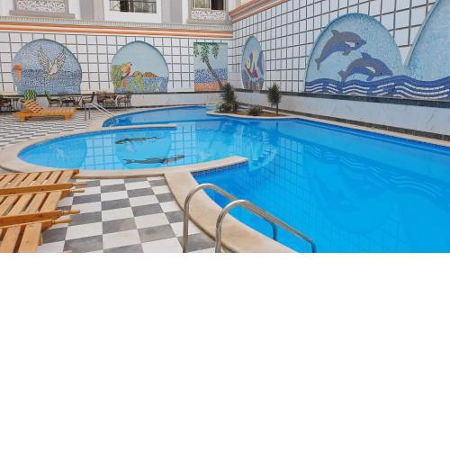 Studio pool view next to the Marina,Sheraton Plaza 320