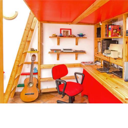 Studio with enclosed garden and wifi at Roma