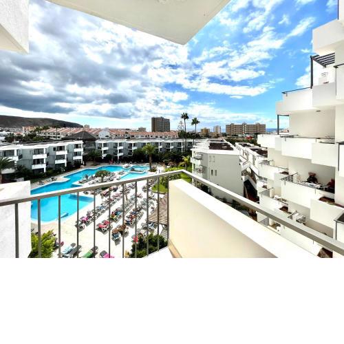 Studio with pool,Wifi, 600 m from Los Cristianos beach