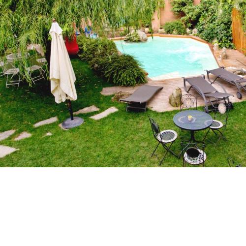 Studio with shared pool enclosed garden and wifi at Piazza
