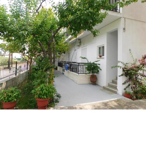 Κωνσταντίνος Έλενα Studios