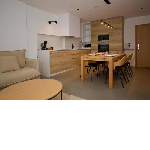 Stunning 2-Bed Apartment in Amando Perez Suites