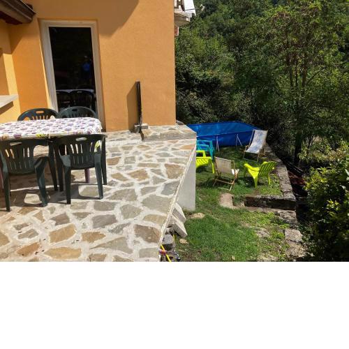 Stunning 2-Bed Apartment in Borgo val di Taro
