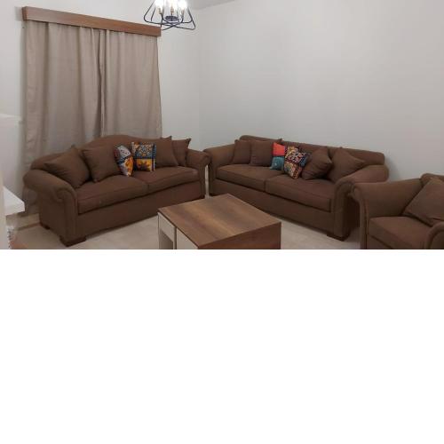 Stunning 2 bedrooms in mivida with pool view