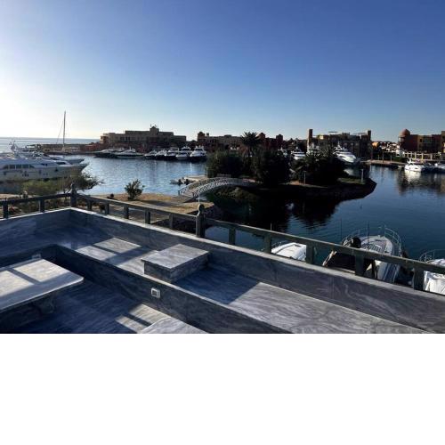 Stunning 3BR Apartment in AbuTig Marina Gouna