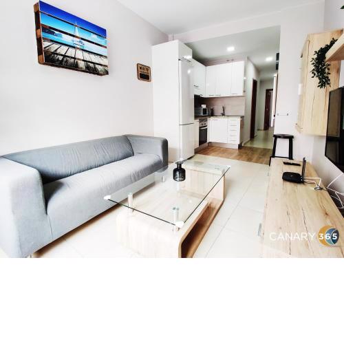 Stunning and sunny suite + Parking + Terrace by Canary365