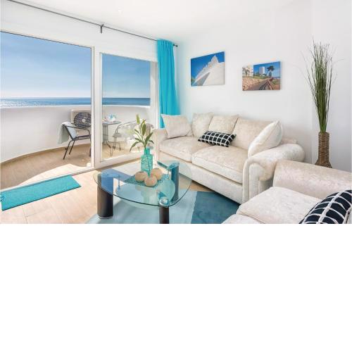 Stunning Apartment In Calahonda With 2 Bedrooms, Outdoor Swimming Pool And Swimming Pool