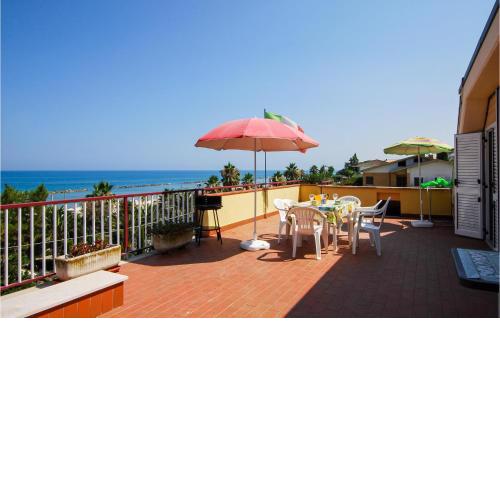 Stunning apartment in Campofilone with WiFi and 2 Bedrooms