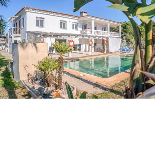 Stunning apartment in Dnia with WiFi, 2 Bedrooms and Swimming pool
