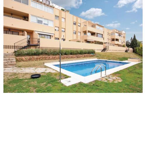 Stunning Apartment In Fuengirola With 2 Bedrooms, Wifi And Outdoor Swimming Pool