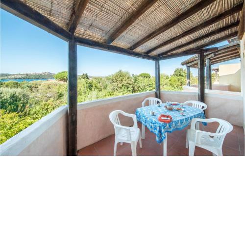 Stunning apartment in Golfo Aranci with 1 Bedrooms