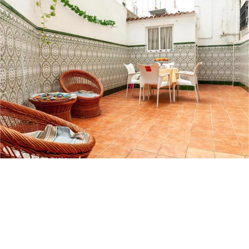 Stunning apartment in Huelva with WiFi and 3 Bedrooms