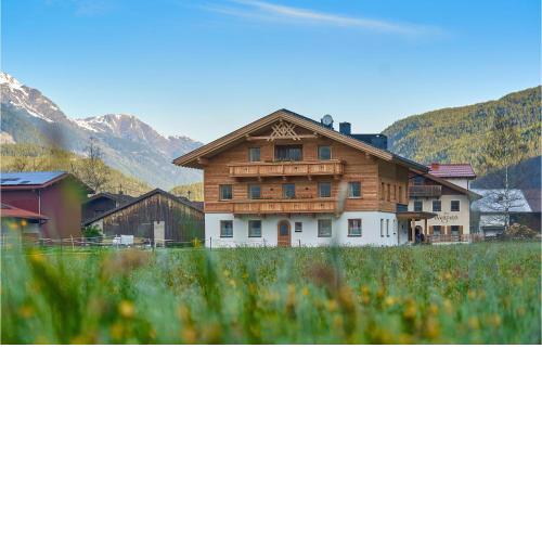 Stunning apartment in Längenfeld with WiFi and 3 Bedrooms