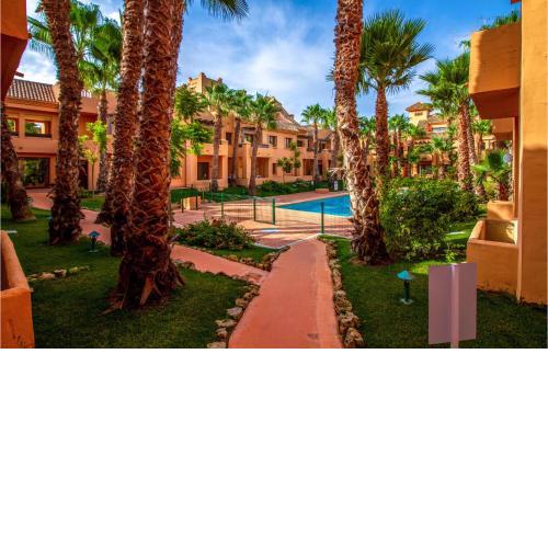 Stunning apartment in Los Alcázares with Outdoor swimming pool, Swimming pool and 2 Bedrooms