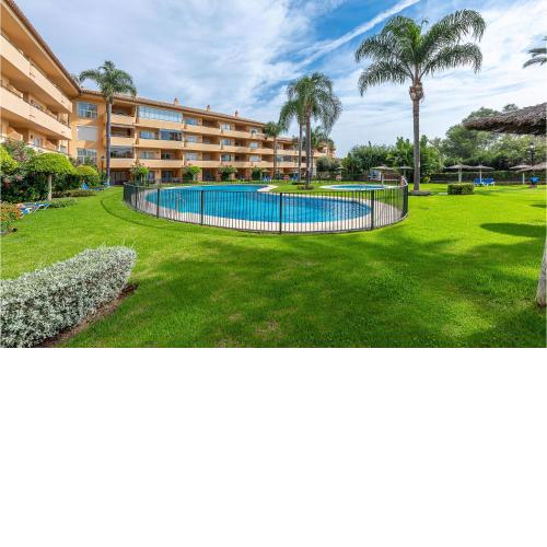 Stunning apartment in Marbella-Elviria with 2 Bedrooms, WiFi and Outdoor swimming pool