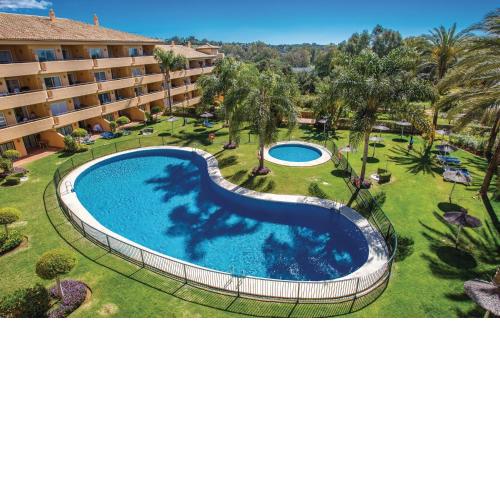 Stunning Apartment In Marbella-elviria With Wifi, Outdoor Swimming Pool And Swimming Pool