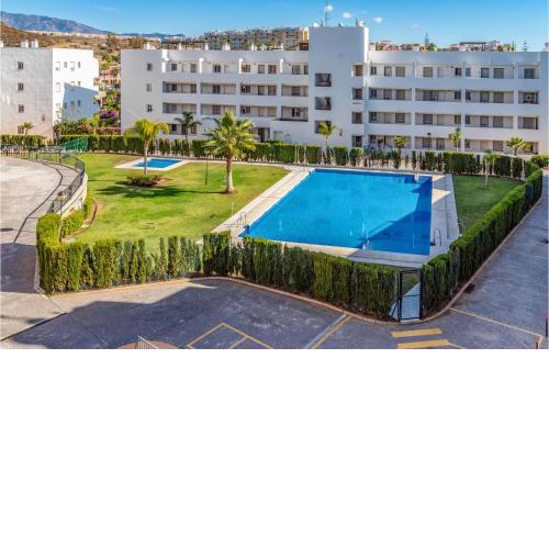 Stunning Apartment In Mijas Costa With 2 Bedrooms, Outdoor Swimming Pool And Swimming Pool