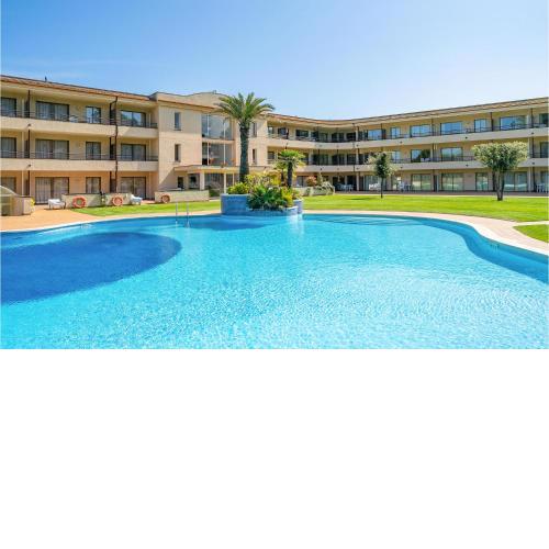 Stunning Apartment In Pals With Outdoor Swimming Pool, Wifi And 1 Bedrooms 2