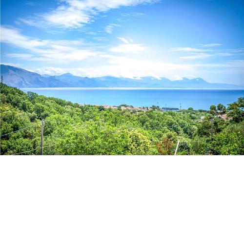 Stunning apartment in Policastro Bussentino with 2 Bedrooms and WiFi