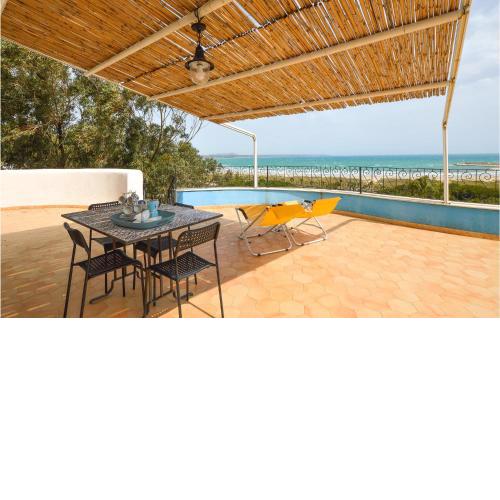 Stunning apartment in Porto Palo with 2 Bedrooms and WiFi