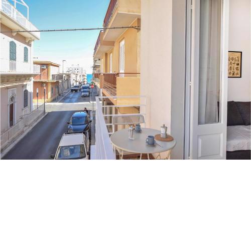 Stunning apartment in Pozzallo with 1 Bedrooms