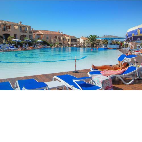 Stunning apartment in Punta Su Turrione with Jacuzzi, 1 Bedrooms and Outdoor swimming pool