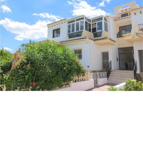 Stunning Apartment In Quesada With 2 Bedrooms, Wifi And Swimming Pool