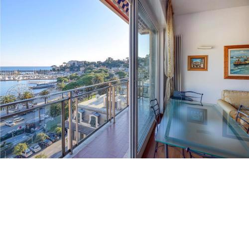 Stunning apartment in Rapallo with 2 Bedrooms and WiFi