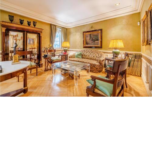 Stunning apartment in Roma with WiFi and 2 Bedrooms