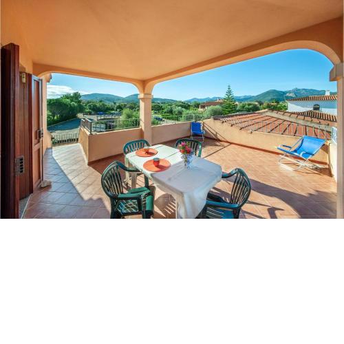 Stunning apartment in San Teodoro OT with 2 Bedrooms