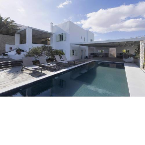Stunning Beachfront 3BR Villa that has it ALL!