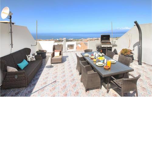 Stunning home in ADEJE with 3 Bedrooms