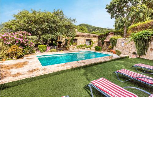 Stunning Home In Algatocin With 3 Bedrooms, Wifi And Swimming Pool