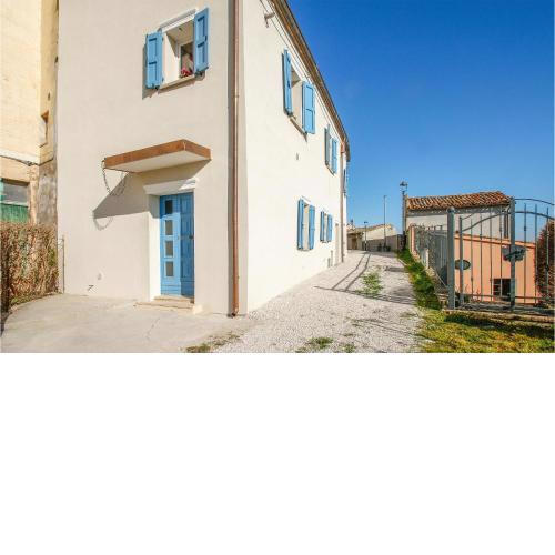 Stunning home in Belvedere Fogliense with 2 Bedrooms and WiFi