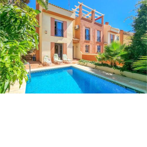 Stunning home in Benalmdena with 4 Bedrooms, WiFi and Swimming pool