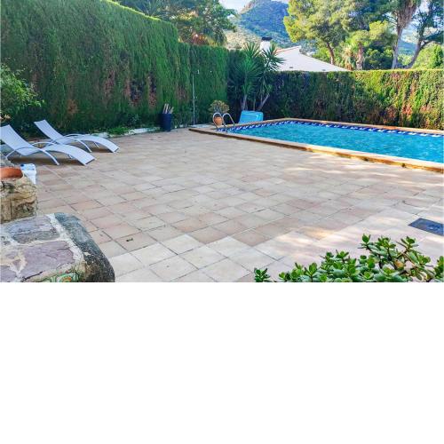 Stunning Home In Benicasim With Wifi, Outdoor Swimming Pool And Swimming Pool