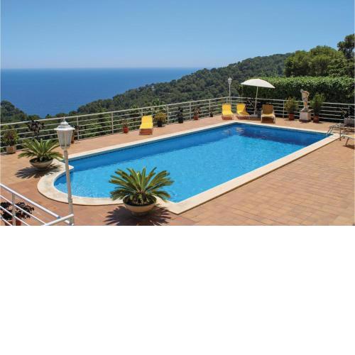 Stunning Home In Blanes With 5 Bedrooms, Outdoor Swimming Pool And Swimming Pool