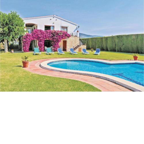 Stunning Home In Calonge With Wifi, Outdoor Swimming Pool And Swimming Pool