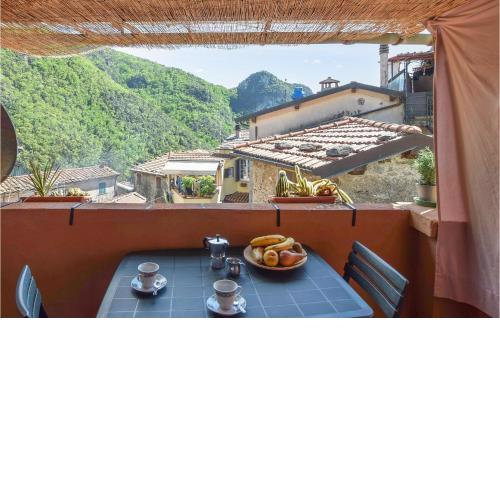 Stunning home in Camaiore with 3 Bedrooms and WiFi