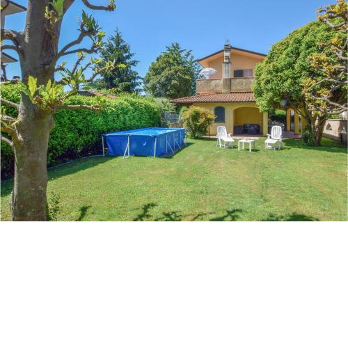 Stunning home in Camaiore with 4 Bedrooms, WiFi and Outdoor swimming pool