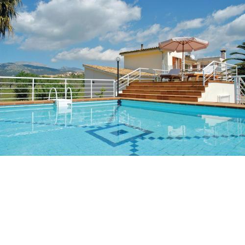 Stunning Home In Campanet With 4 Bedrooms, Wifi And Private Swimming Pool