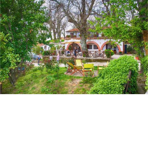 Stunning home in Caprarola with Jacuzzi, 6 Bedrooms and WiFi