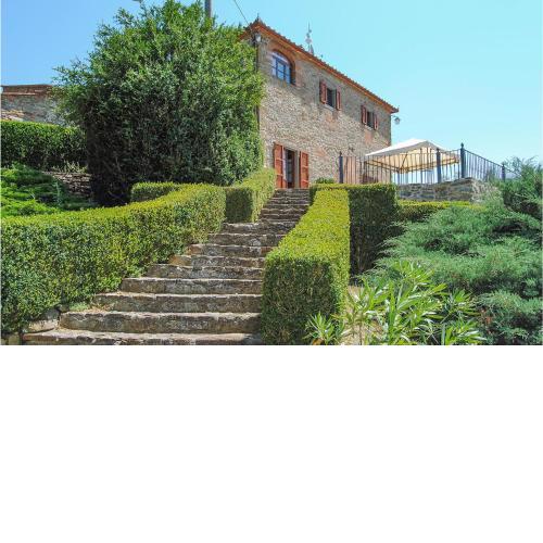 Stunning home in Castiglion F, -AR- with 7 Bedrooms, WiFi and Outdoor swimming pool