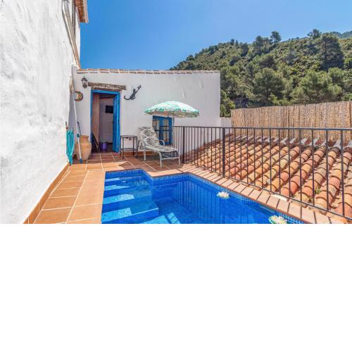 Stunning Home In Cmpeta With Wifi, Outdoor Swimming Pool And Swimming Pool