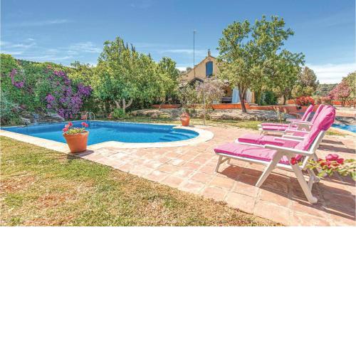 Stunning home in Coripe with 5 Bedrooms, Private swimming pool and Outdoor swimming pool