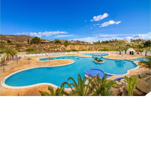 Stunning home in El Campello with WiFi, Outdoor swimming pool and 3 Bedrooms