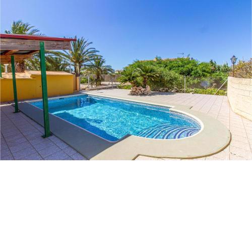 Stunning home in El Verger with 4 Bedrooms, Outdoor swimming pool and WiFi