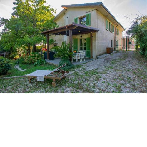 Stunning home in Larciano with 4 Bedrooms and WiFi