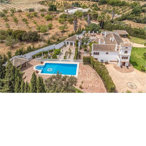 Stunning Home In Las Lagunas De Mijas With Outdoor Swimming Pool, Heated Swimming Pool And Swimming Pool