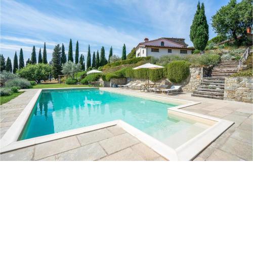 Stunning home in Loro Ciuffenna with 2 Bedrooms, WiFi and Outdoor swimming pool